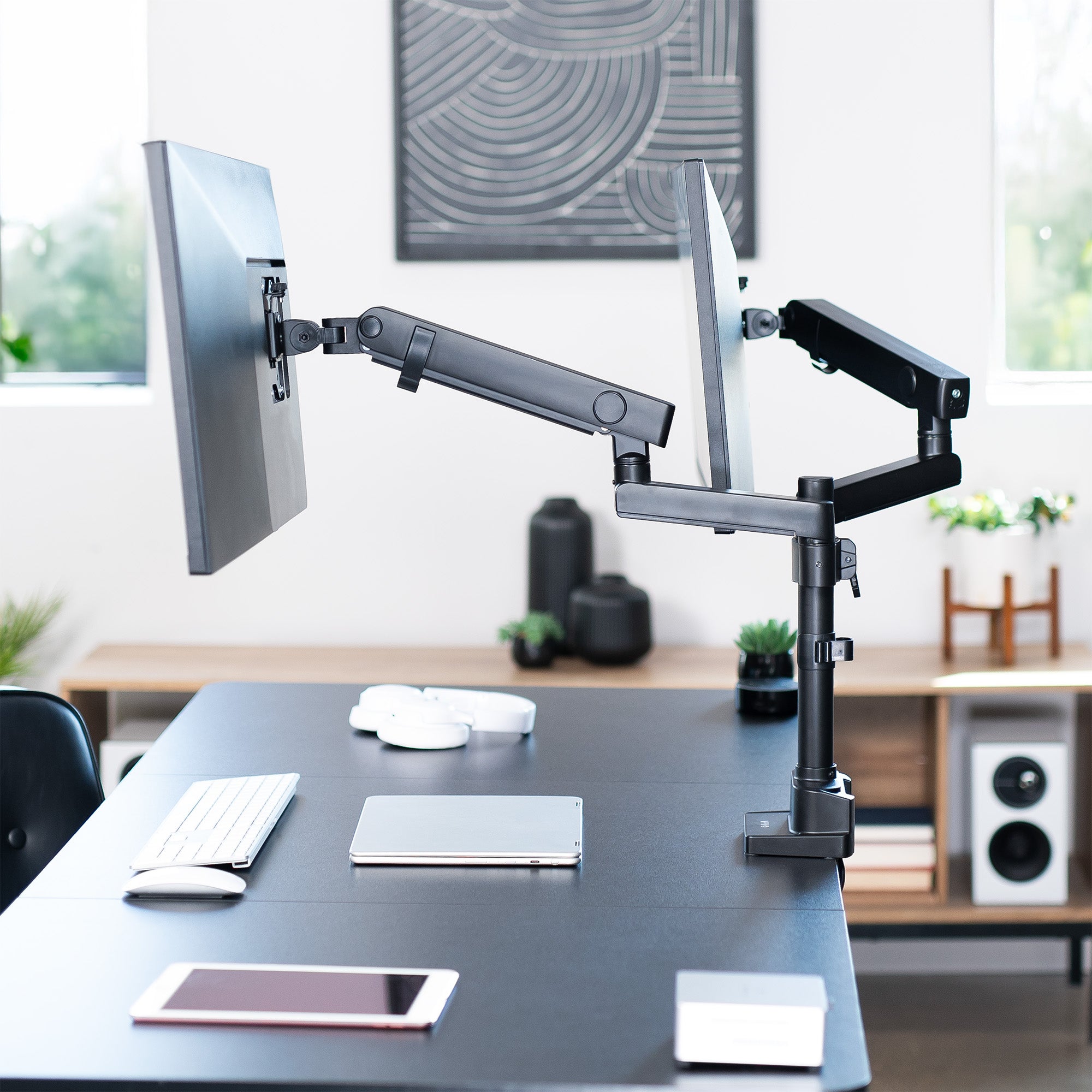 Dual Monitor Arms: Provides excellent support for two monitor screens with a built-in elbow spring gauge for seamless adjustment