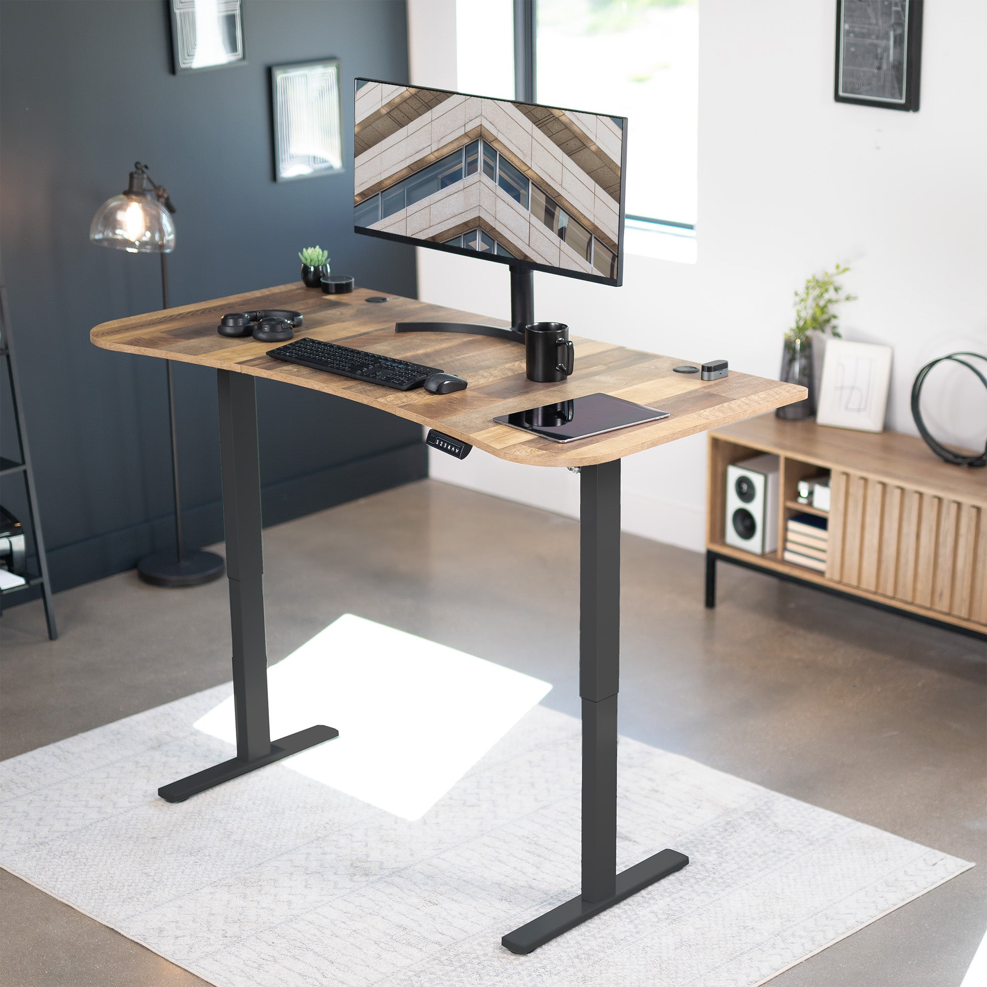 Sturdy desktop tabletop for ergonomic workstation.