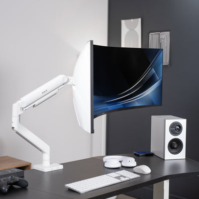 The ultimate ultra-wide mount for gamers and content creators alike, this premium stand perfectly counterbalances the weight of your 17” to 49” monitor (up to 44 lbs) for optimal ergonomic positioning.